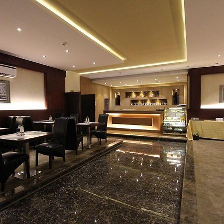 Taleen Granada Hotel Apartments リヤード エクステリア 写真